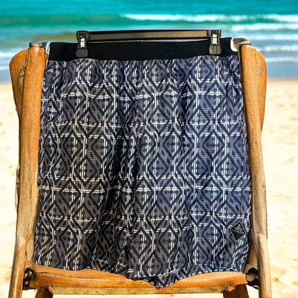 Prana Other - prAna Men’s Printed Shorts Size M Gray Black Quick Dry Athletic Lightweight